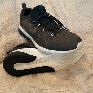 Nike shoes - Army Green size 9.5